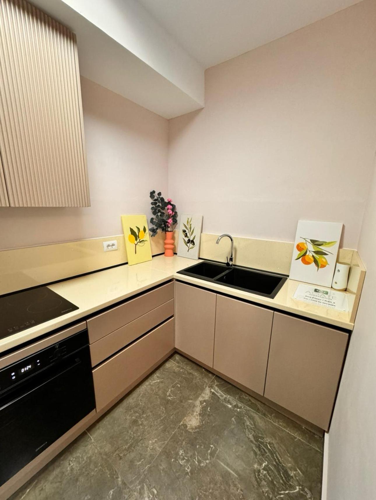 Agate City Center Apartment Тирана Экстерьер фото
