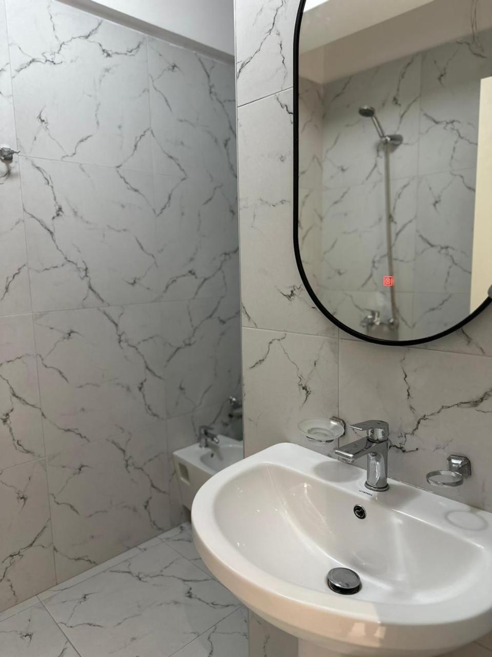 Agate City Center Apartment Тирана Экстерьер фото