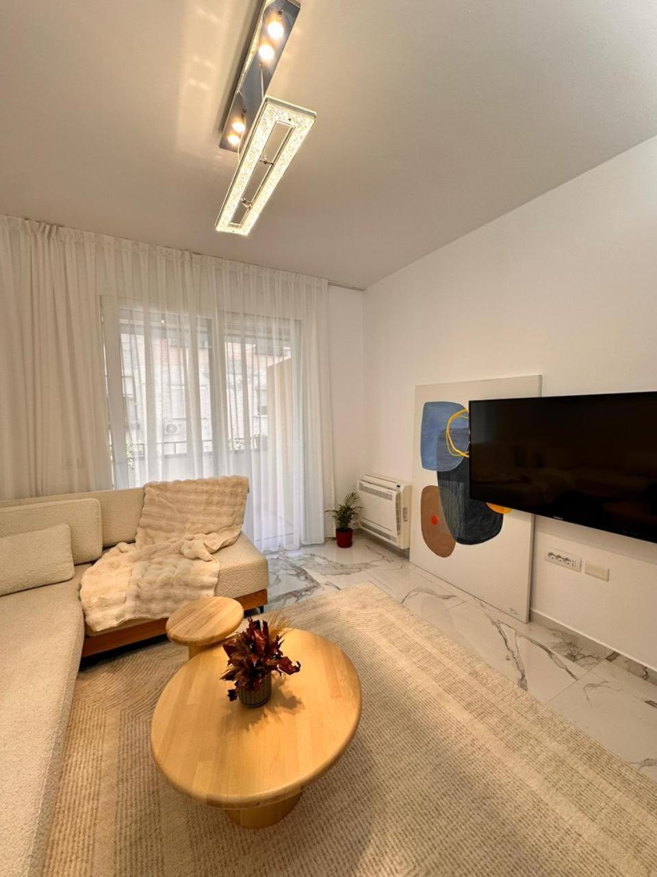 Agate City Center Apartment Тирана Экстерьер фото